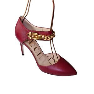 Gucci Malaga Kid Sylvie Gold Chain Pumps Heels Size 37 US 7 Burgundy Red Pointed
